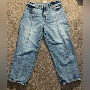 universal thread women’s vintage straight jeans! Size 14! 💕💕💕